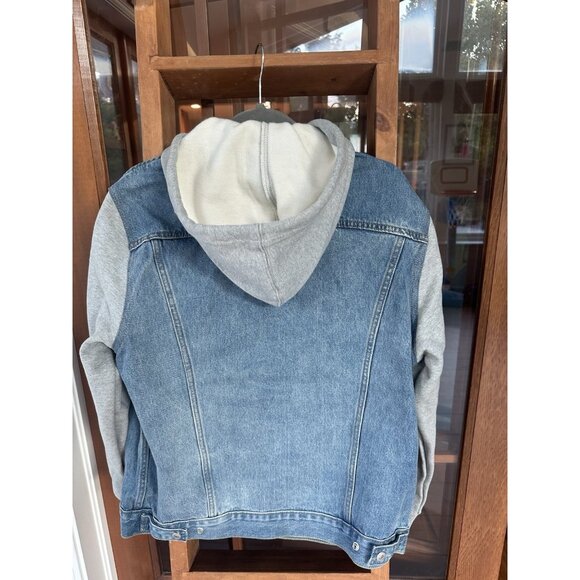 NEW Mens M Levis Hybrid Hoodie Trucker Jacket Blue Gray Relaxed Fit Long Sleeve - Picture 2 of 9